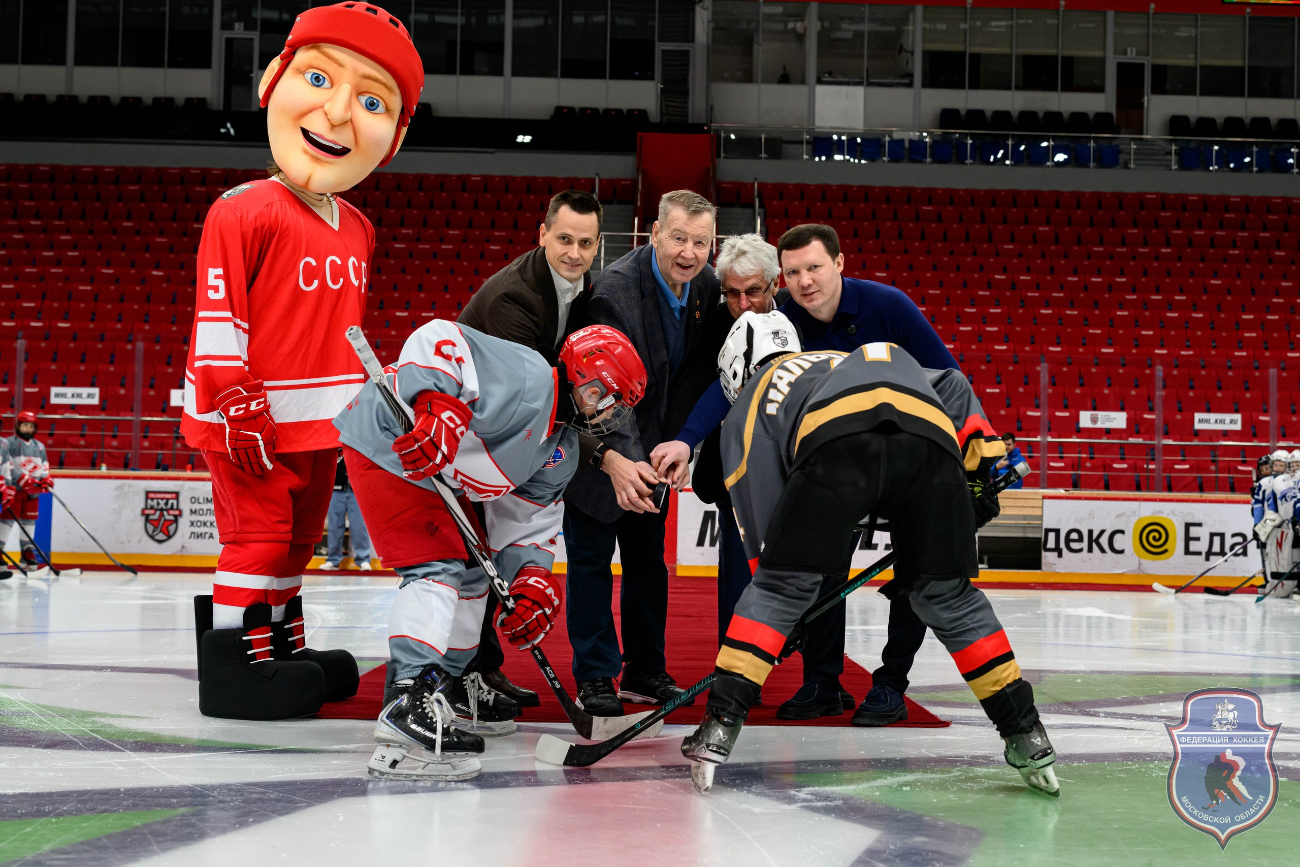 БАЛАШИХА: СТАРТОВАЛ КУБОК ОЛИМПИЙСКОГО ЧЕМПИОНА ПО ХОККЕЮ Ю.Е. ЛЯПКИНА